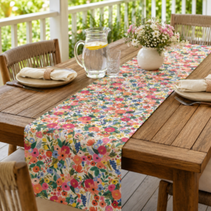 ROYAL ROSE TABLE RUNNER